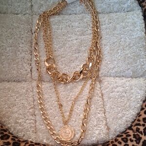 Elegant Gold Tone Chain Necklace Set